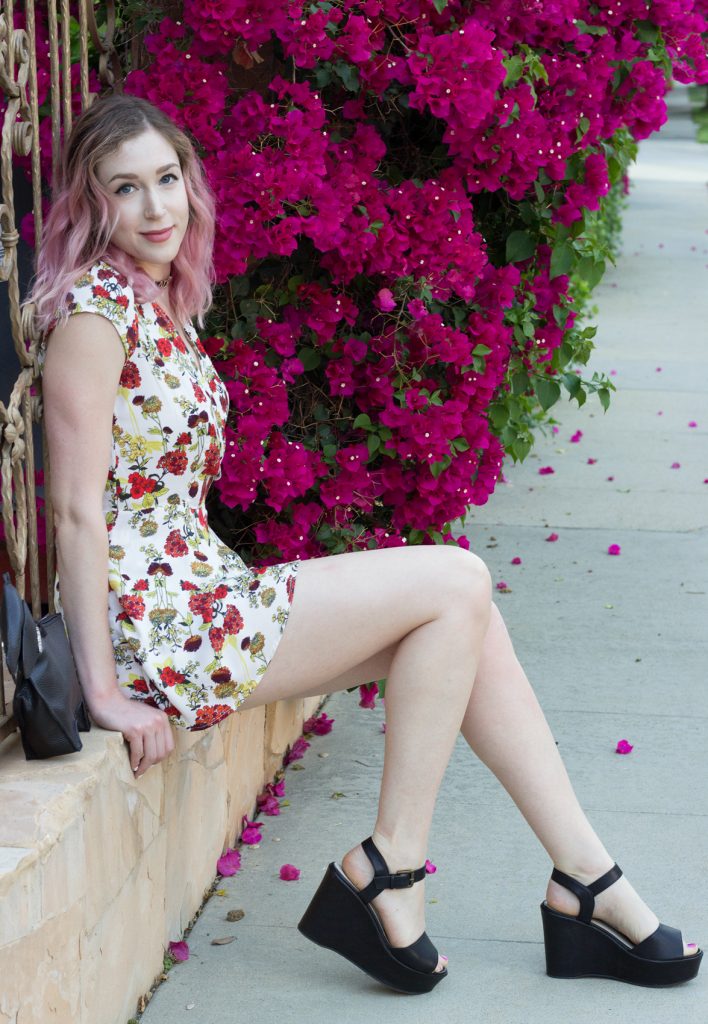 Bebop Cap Sleeve Floral Crepe Romper, Forever21 Black Flatform Sandals, Black Chopin Roma Dachshund clutch bag, black choker necklace,