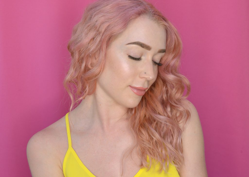 Los Angeles Cruelty-Free Beauty Blogger, Emily Wolf Beauty shares a gorgeous no foundation natural makeup look.